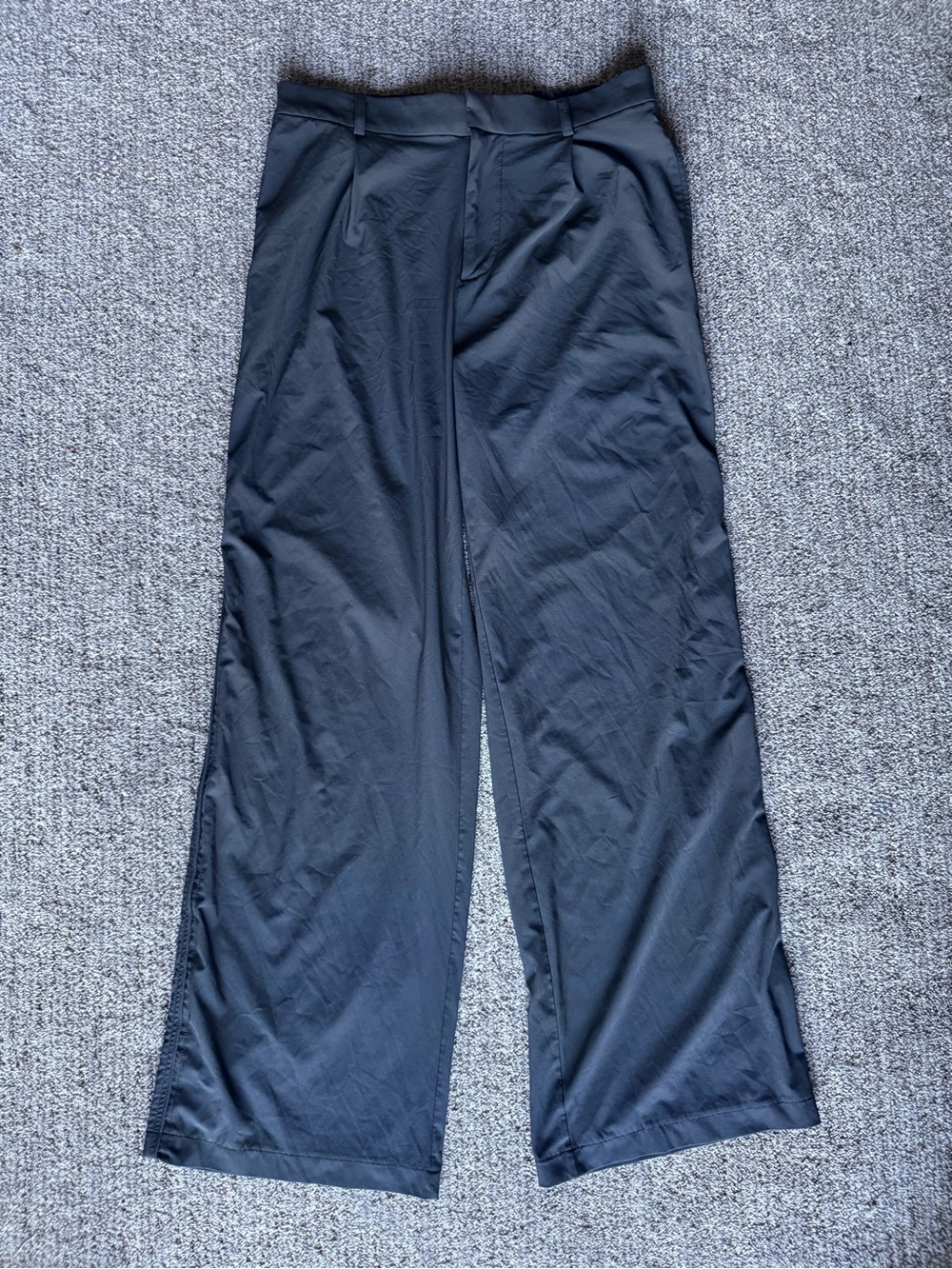 Vuori Villa Trouser Women’s Size L Wide Leg Dark Gray/Black Dress Pants